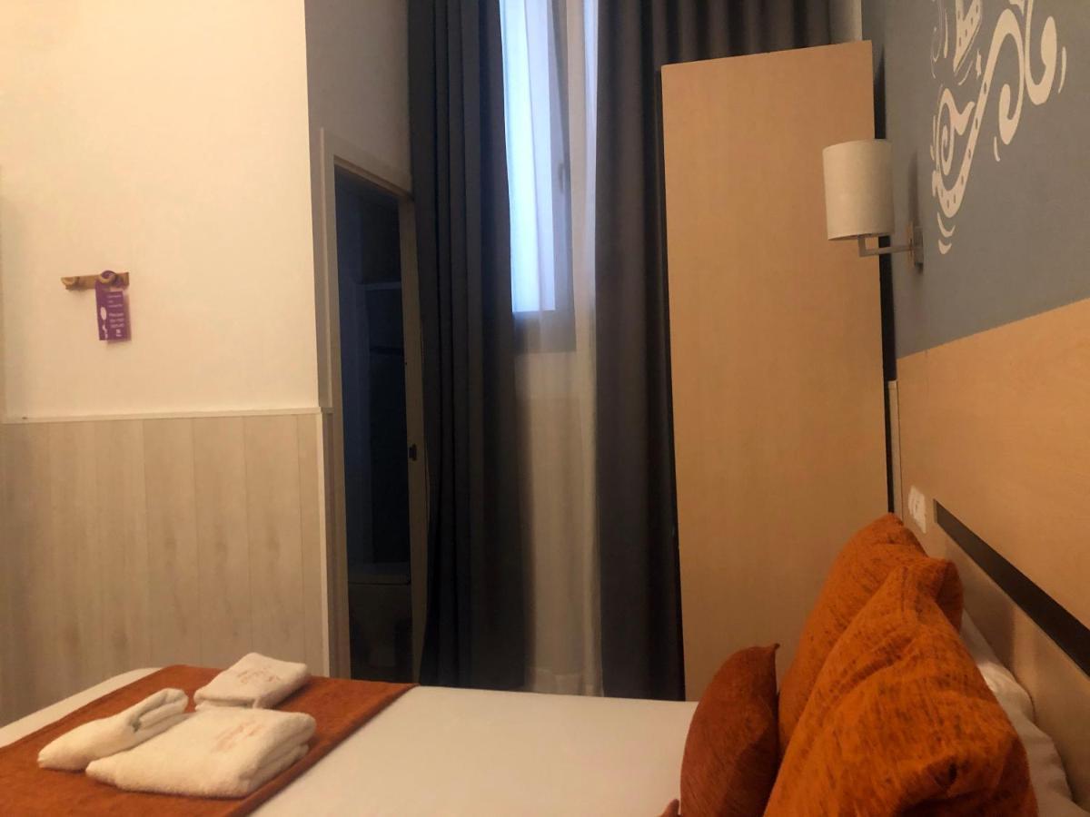 Live Natura (adults Only) Gasthof Barcelona